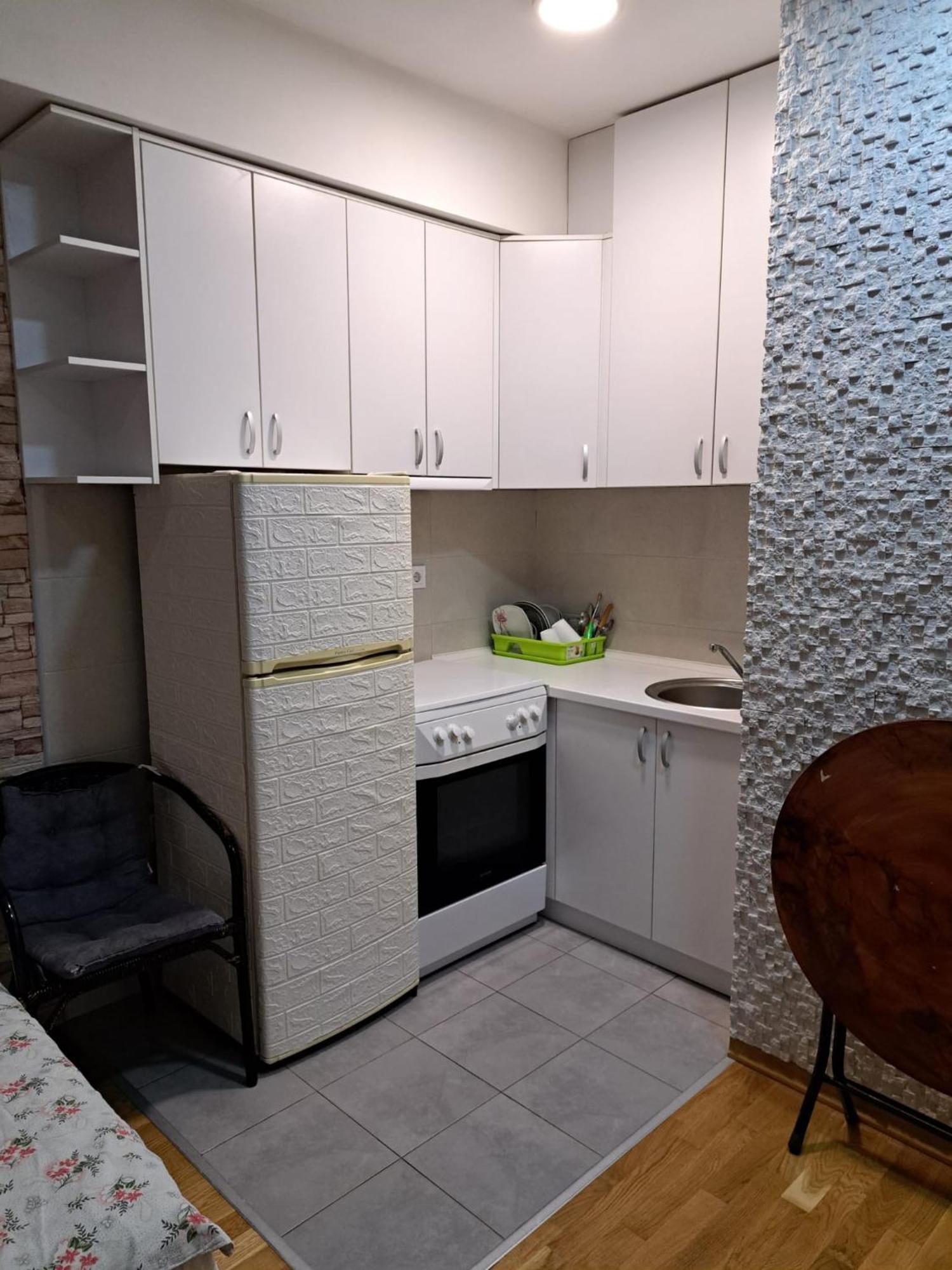 Lovely 1-Bedroom Small Appartment in Skopje Eksteriør bilde